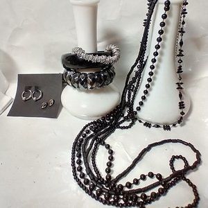 Fashion Jewelry Lot  Black and Silver Necklaces Bracelets and Earrings New/used